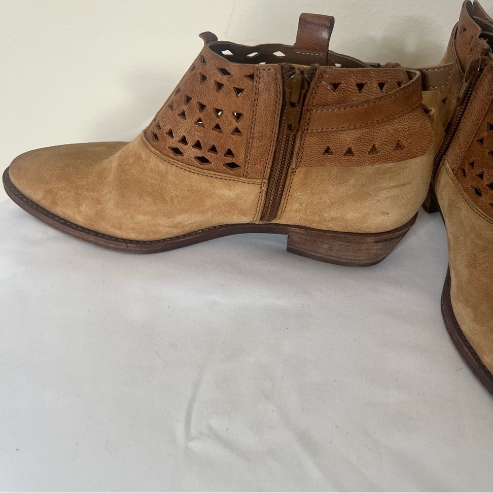Women’s‎ Bohetto Terra Cotta Suede/Leather Buckled Pointed Toe Ankle Boots Sz 37 - Picture 9 of 9